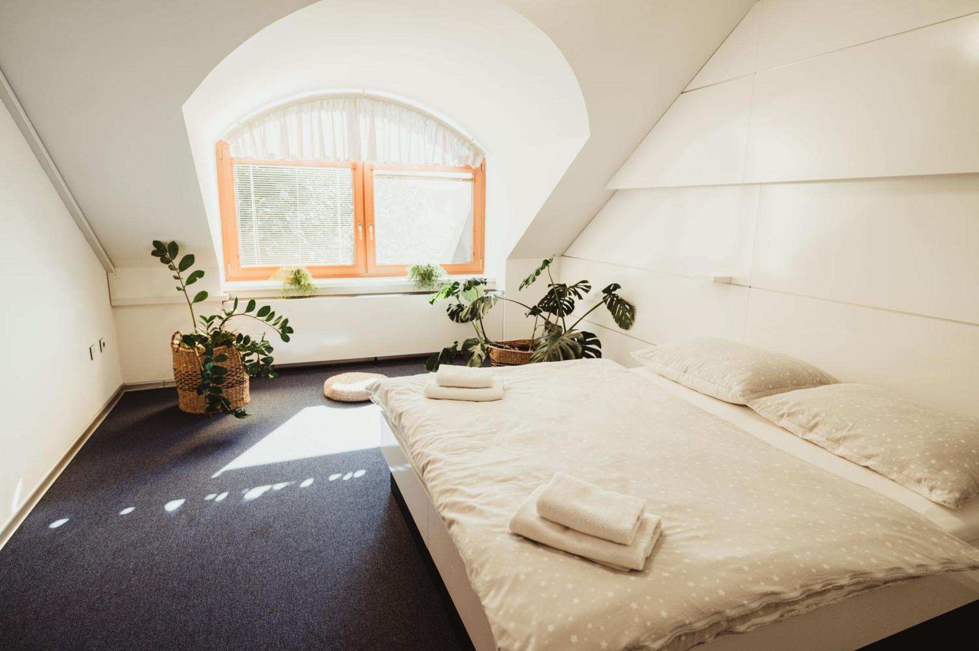 Hotel U Racka Ostrožská Nová Ves المظهر الخارجي الصورة