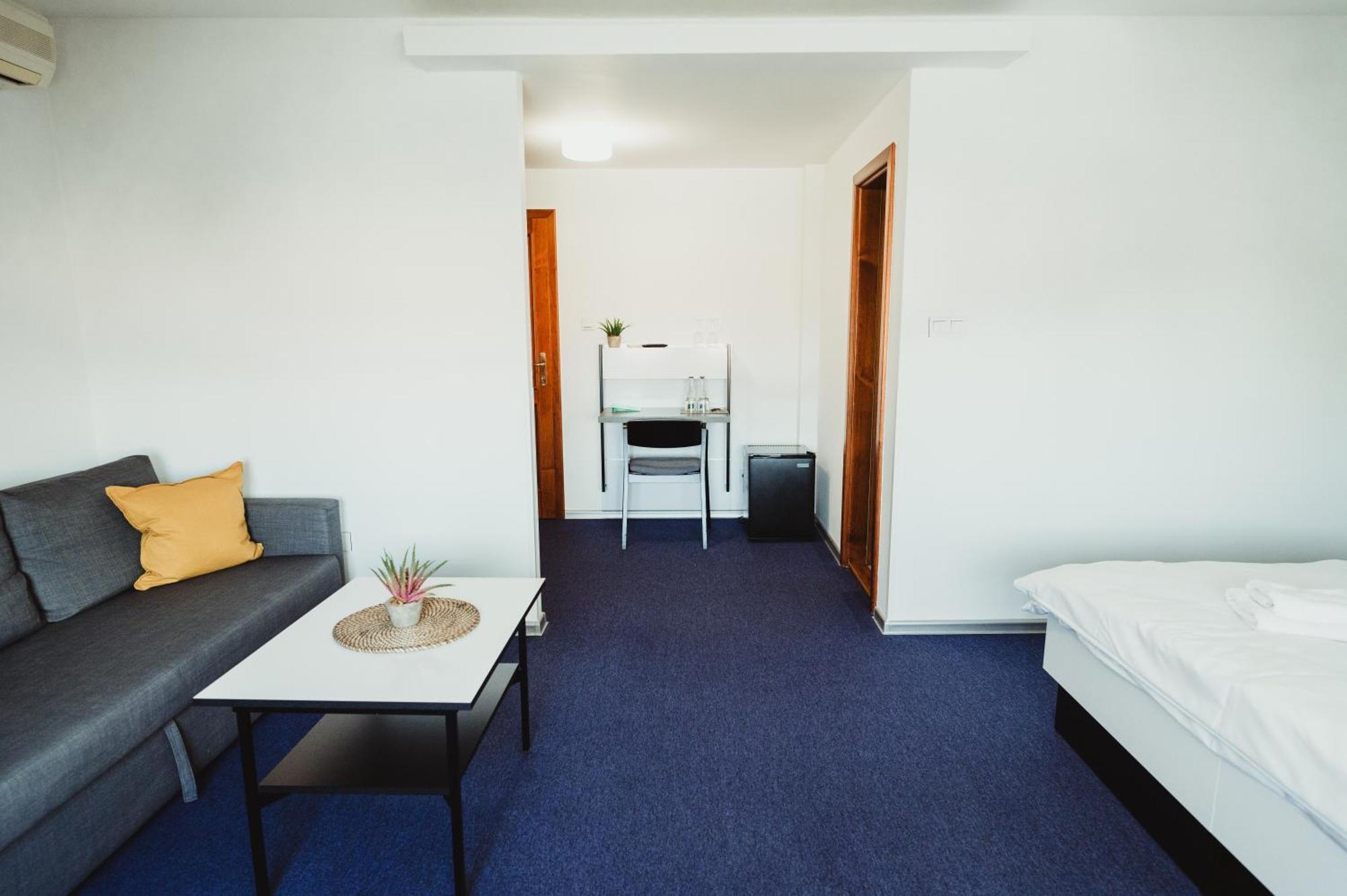 Hotel U Racka Ostrožská Nová Ves المظهر الخارجي الصورة