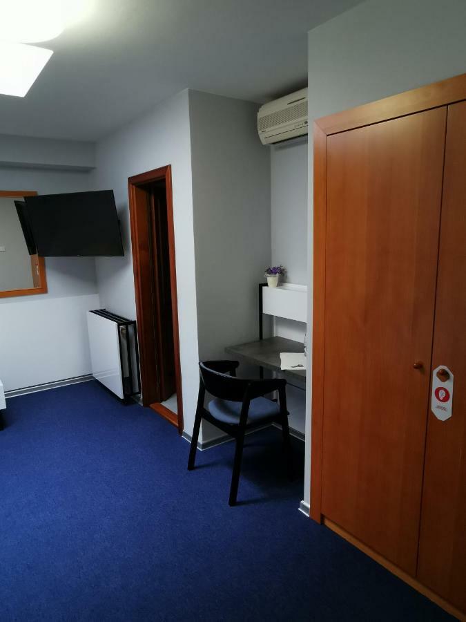 Hotel U Racka Ostrožská Nová Ves المظهر الخارجي الصورة