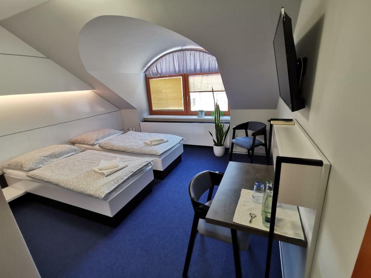 Hotel U Racka Ostrožská Nová Ves المظهر الخارجي الصورة